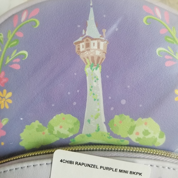 Loungefly Chibi Rapunzel minibackpack - Picture 3 of 5